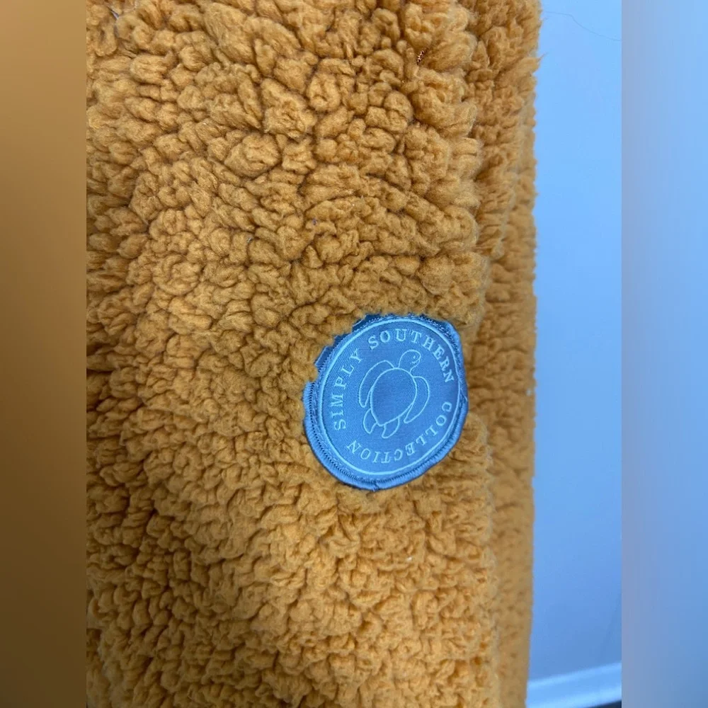 Simply Southern Collection Yellow Fleece Pullover Jacket w/ Pockets and Zipper - Picture 4 of 8